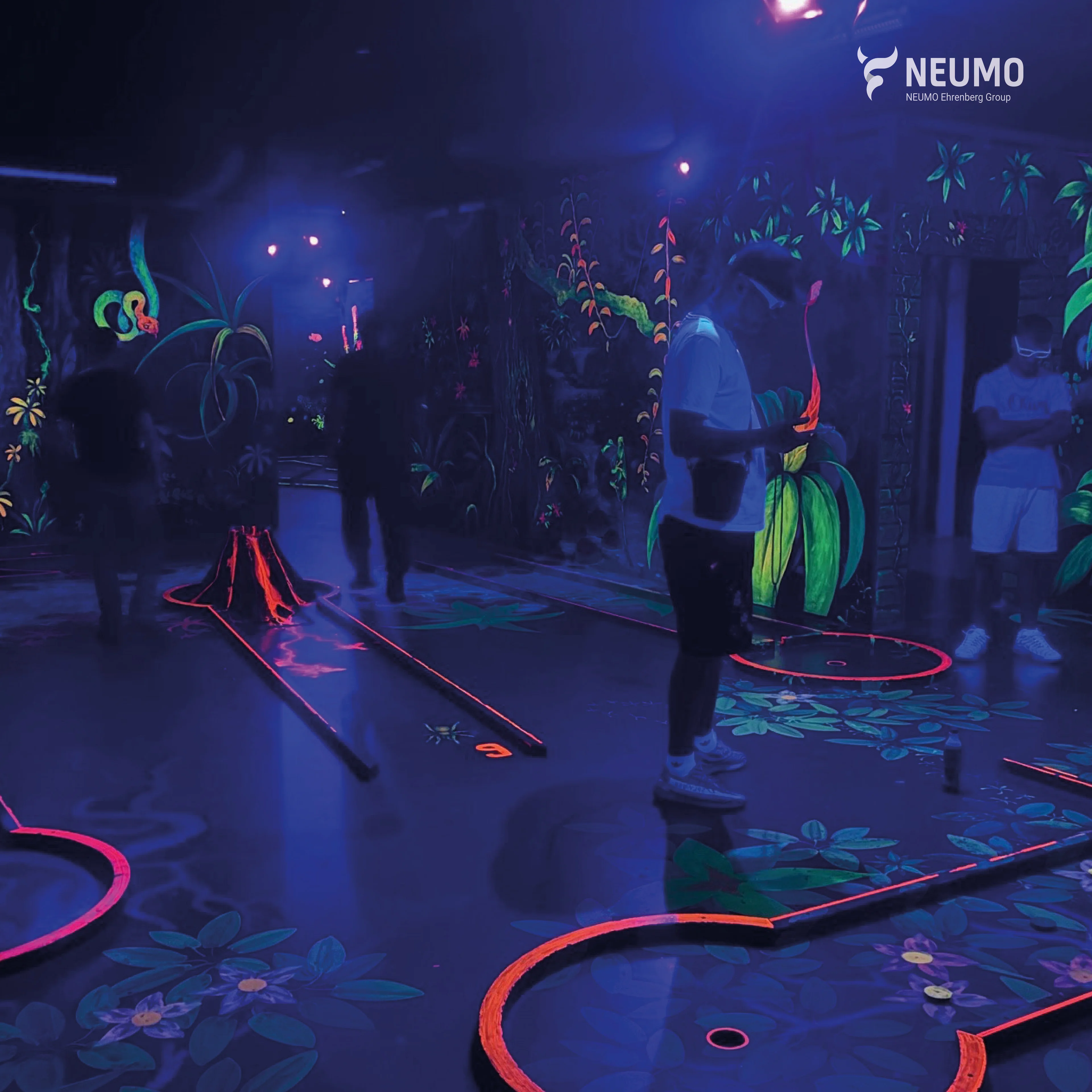 Blacklight Minigolf